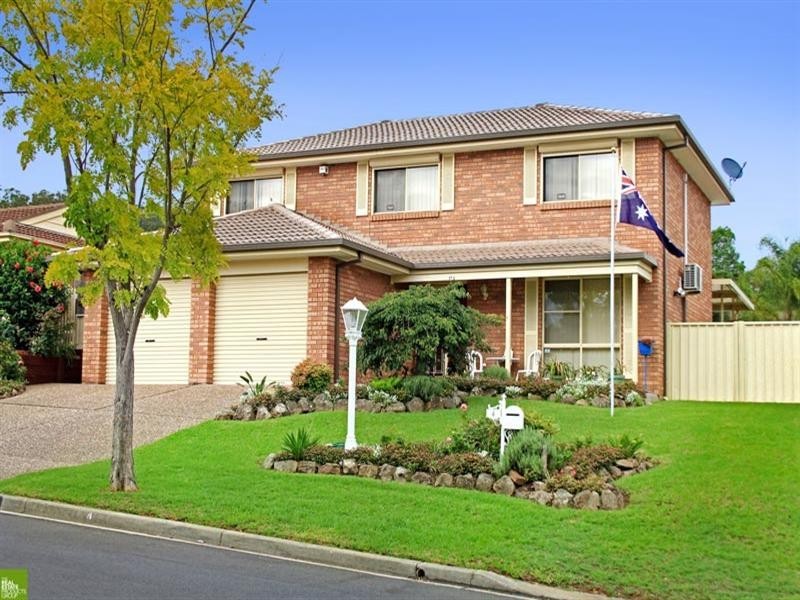 4 Hillside Drive, Albion Park NSW 2527