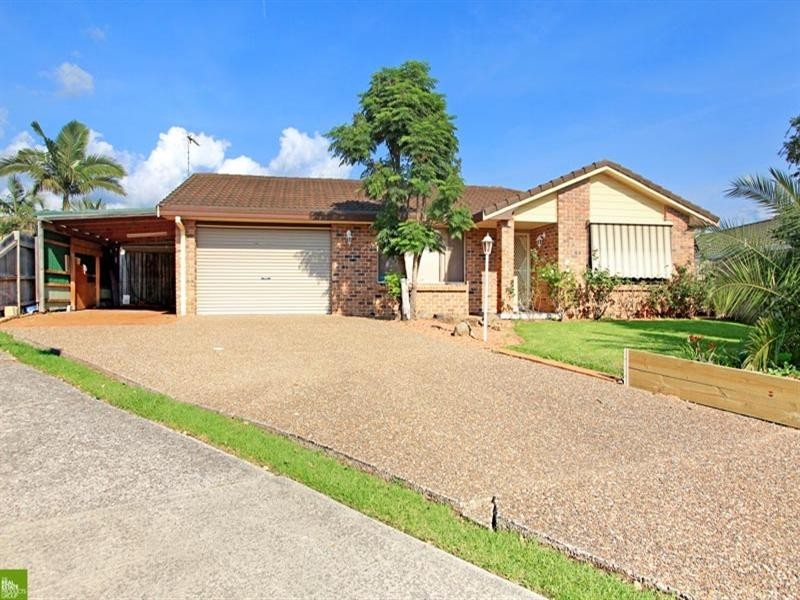 22 Golden Grove, Albion Park NSW 2527