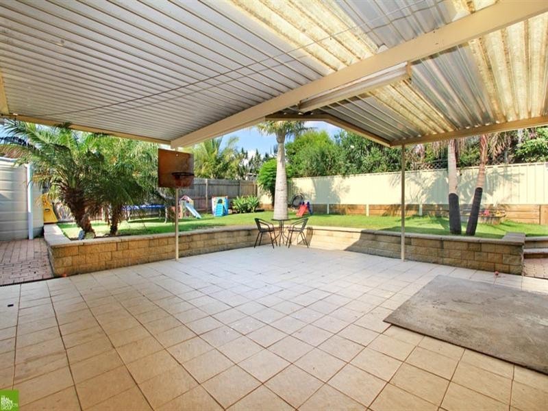 22 Golden Grove, Albion Park NSW 2527