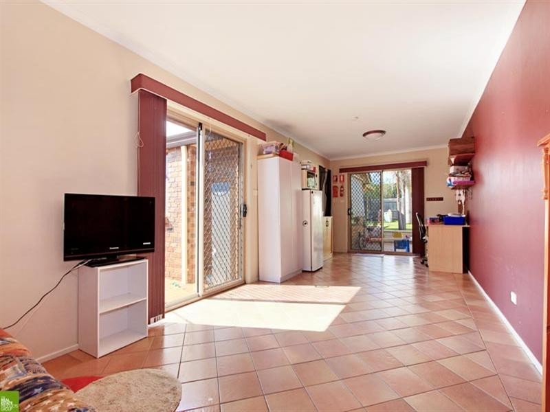 22 Golden Grove, Albion Park NSW 2527