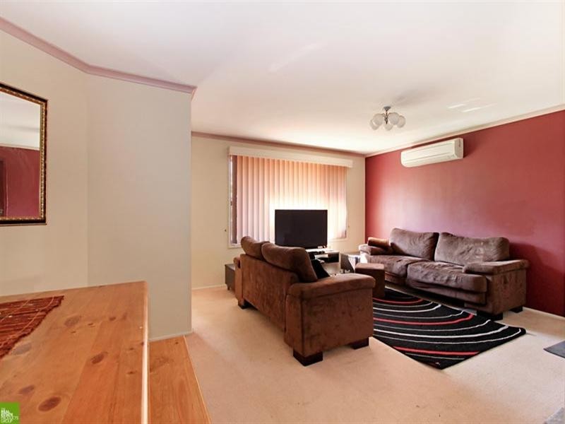 22 Golden Grove, Albion Park NSW 2527