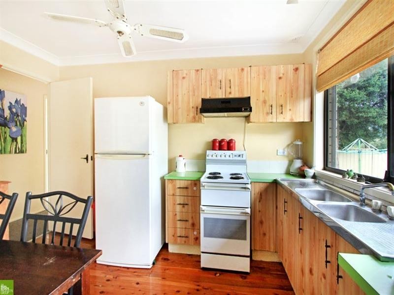 20 Crest Road, Albion Park NSW 2527