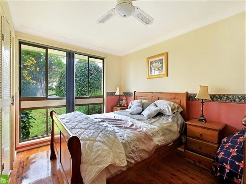 20 Crest Road, Albion Park NSW 2527