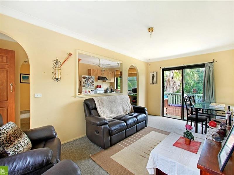 20 Crest Road, Albion Park NSW 2527