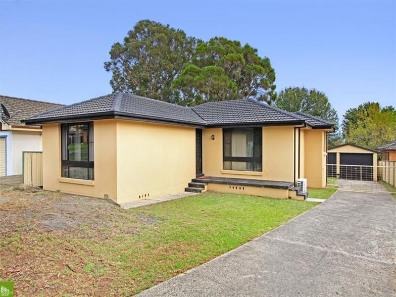 10 Figtree Street, Albion Park Rail NSW 2527