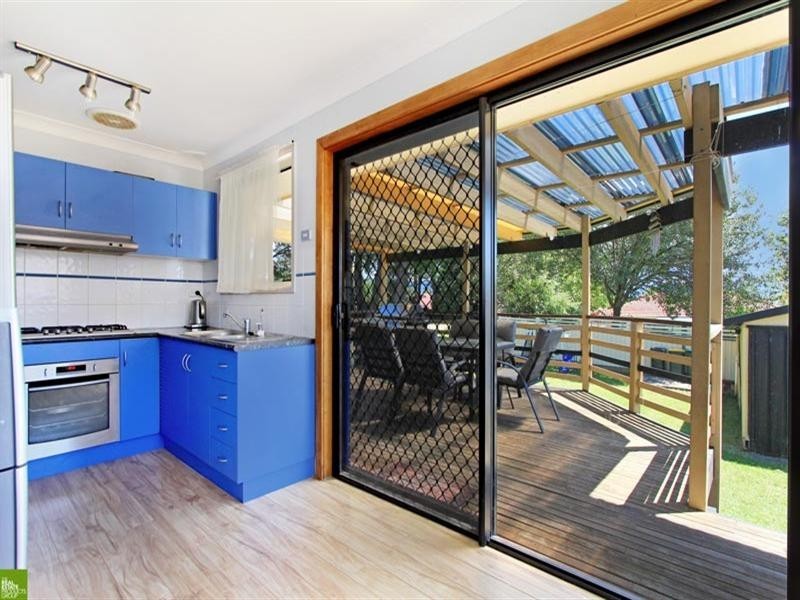 10 Figtree Street, Albion Park Rail NSW 2527