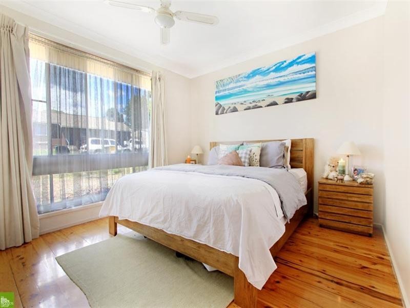 10 Figtree Street, Albion Park Rail NSW 2527