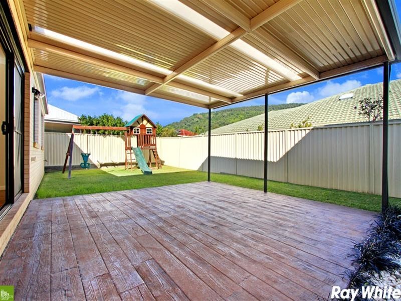 122 Daintree Drive, Albion Park NSW 2527