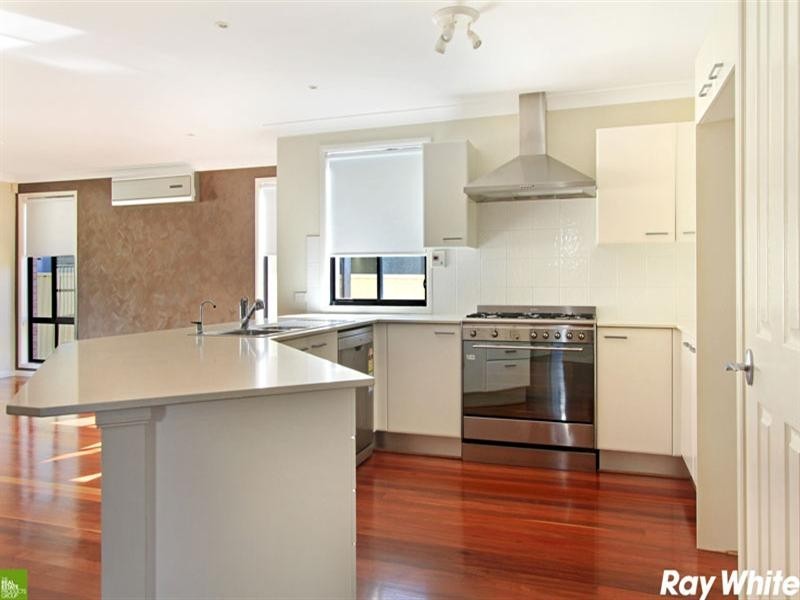 122 Daintree Drive, Albion Park NSW 2527