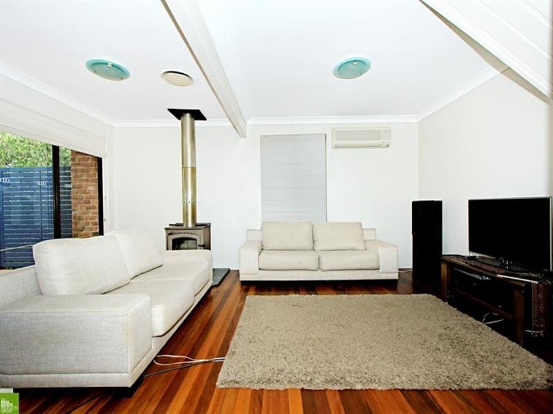 245 Cordeaux Road, Mount Kembla NSW 2526