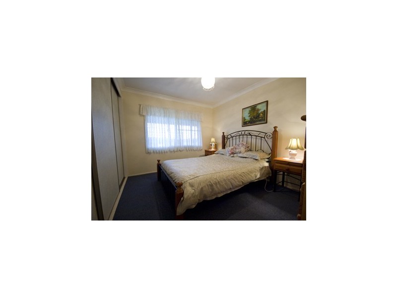 16 Smerdon Road, Southside QLD 4570
