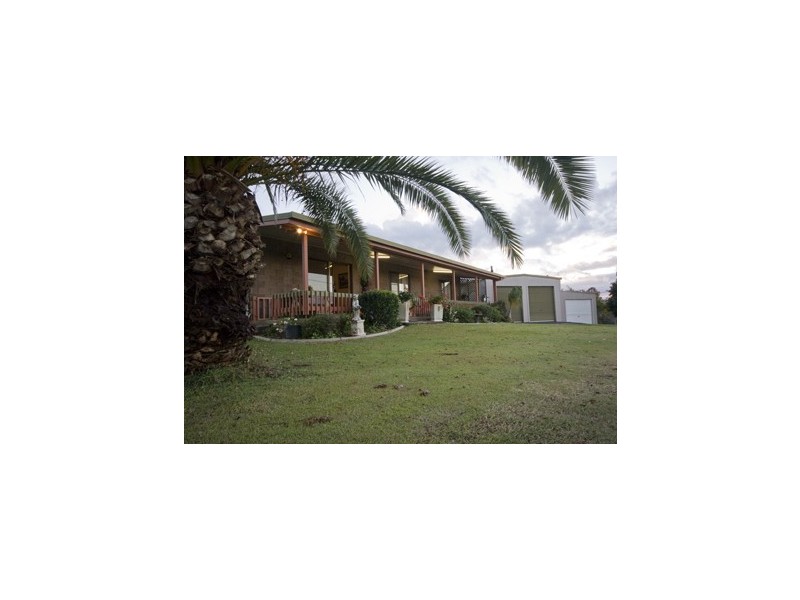 16 Smerdon Road, Southside QLD 4570