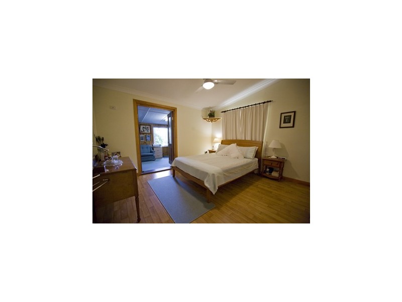 14 Panorama, The Dawn QLD 4570