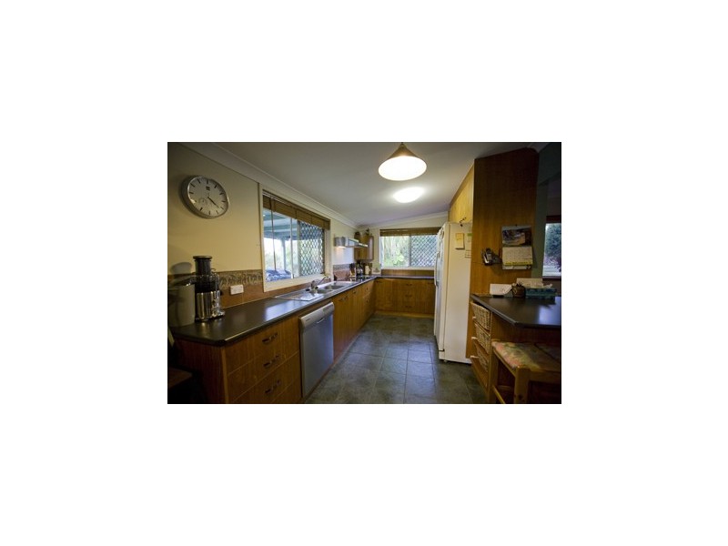 14 Panorama, The Dawn QLD 4570