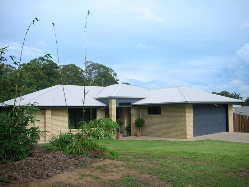 15 Jasmine Avenue, Southside QLD 4570