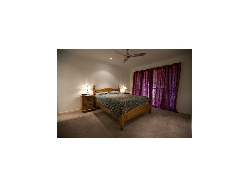 15 Jasmine Avenue, Southside QLD 4570