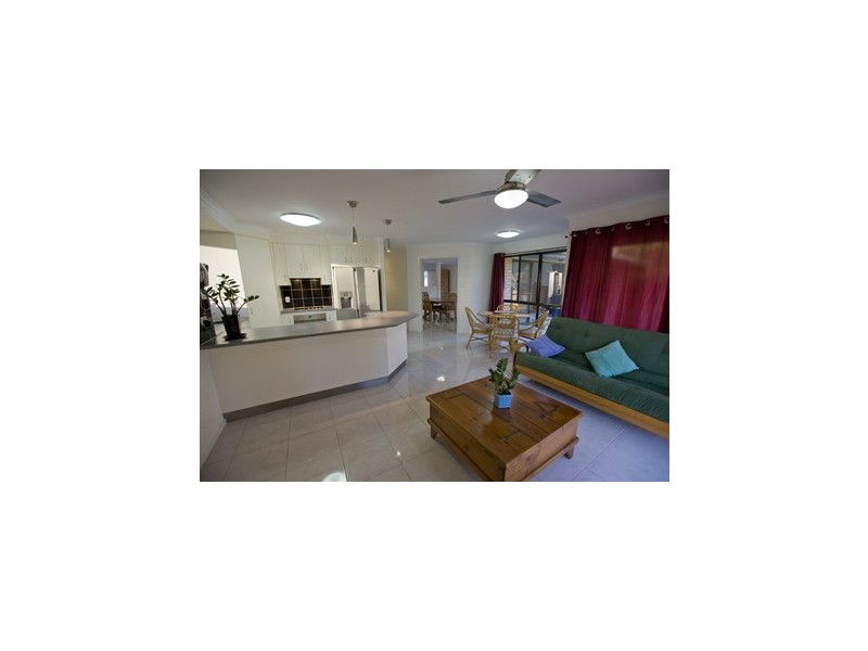 15 Jasmine Avenue, Southside QLD 4570