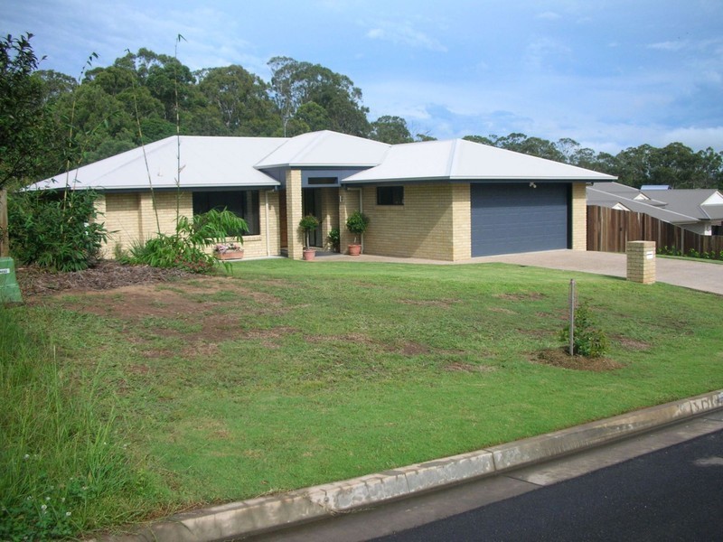 15 Jasmine Avenue, Southside QLD 4570