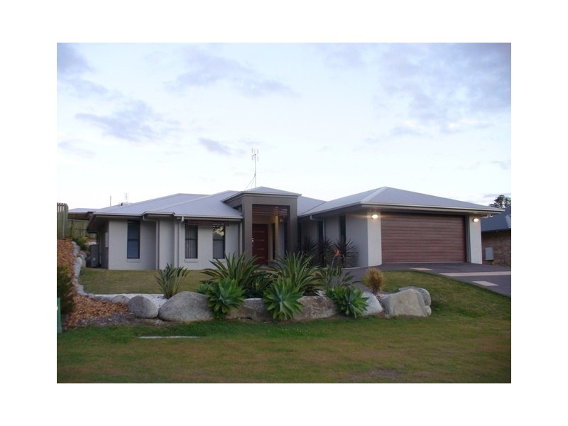 8 Glen Eden Drive, Gympie QLD 4570
