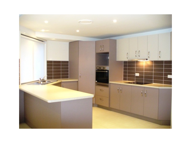 8 Glen Eden Drive, Gympie QLD 4570