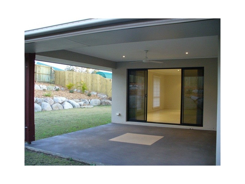 8 Glen Eden Drive, Gympie QLD 4570