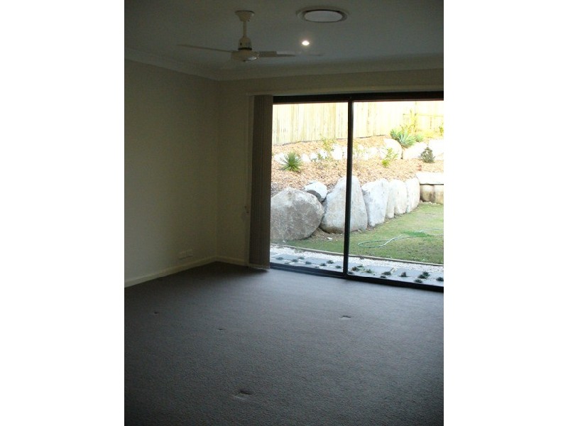 8 Glen Eden Drive, Gympie QLD 4570