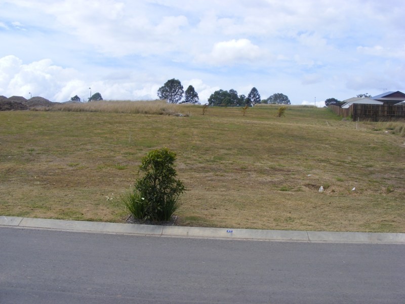 27 Presidential Avenue, Jones Hill QLD 4570