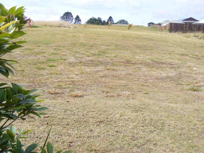 27 Presidential Avenue, Jones Hill QLD 4570