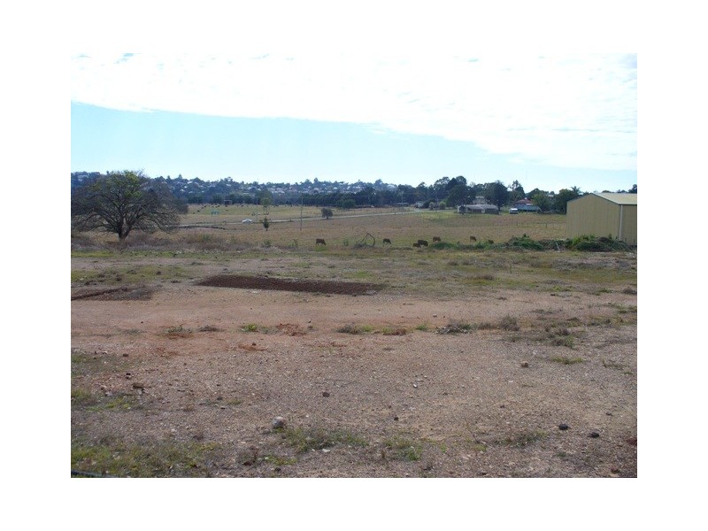 16a Smerdon Road, Southside QLD 4570