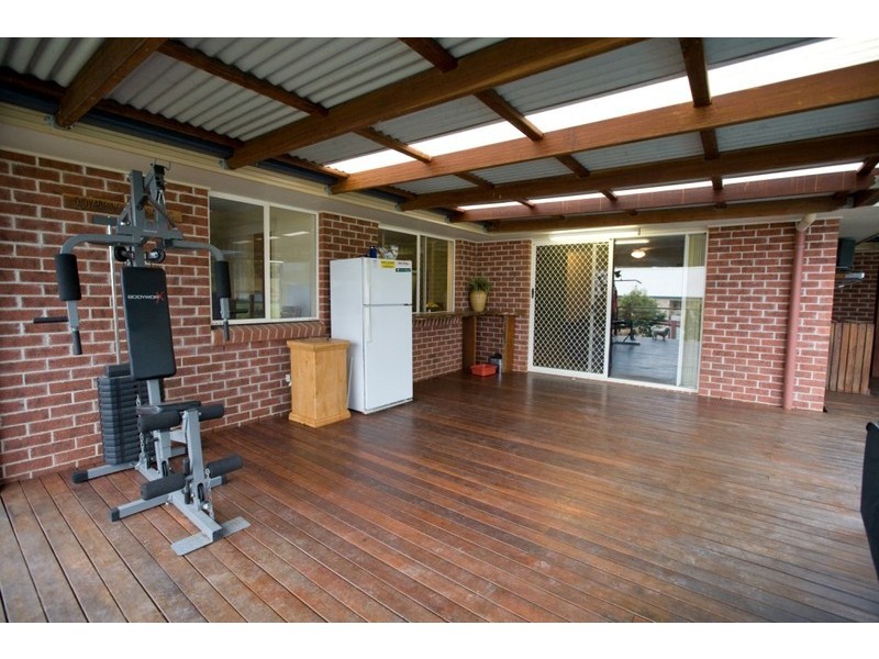 11 Oxford Court, Southside QLD 4570