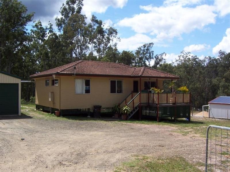281 Arborten, Glenwood QLD 4570