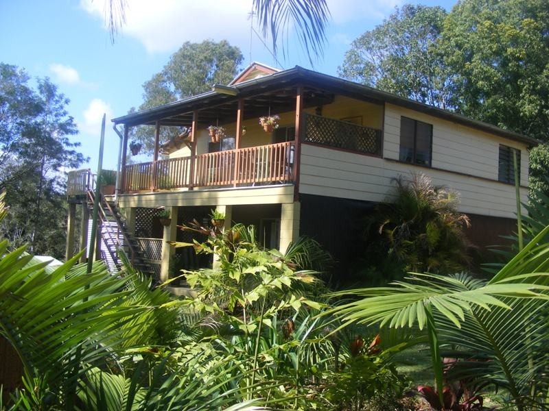 13 Lehman Road, Traveston QLD 4570