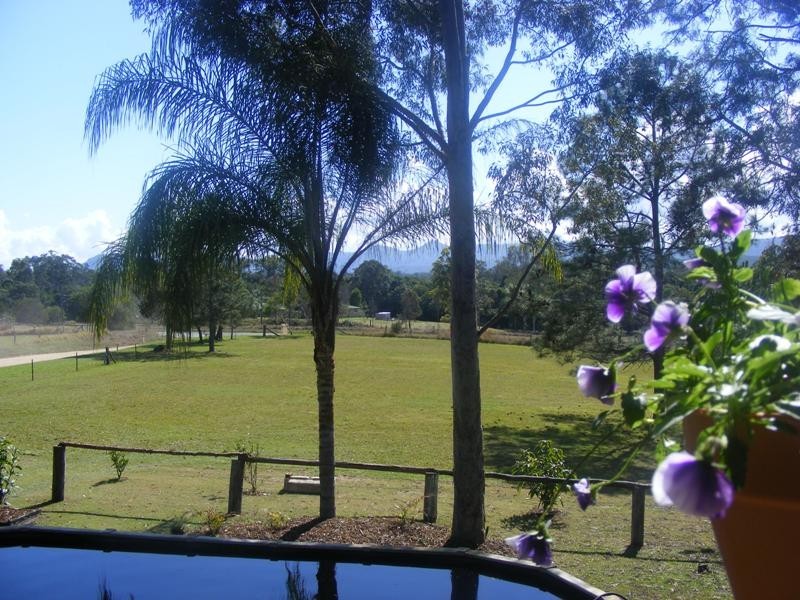 13 Lehman Road, Traveston QLD 4570