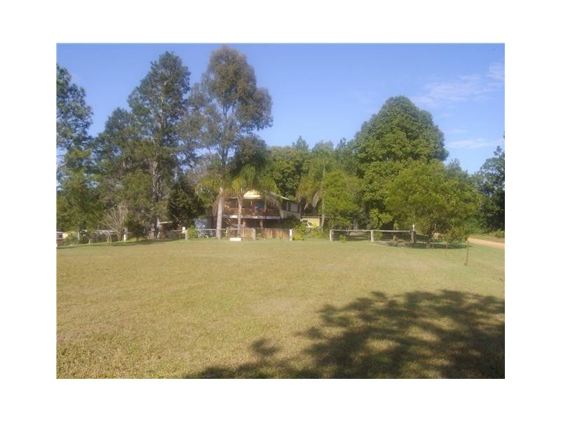 13 Lehman Road, Traveston QLD 4570
