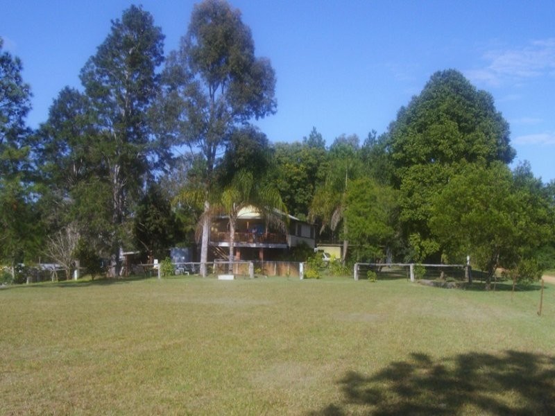 13 Lehman Road, Traveston QLD 4570