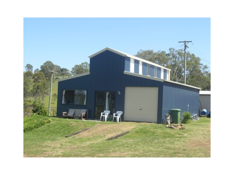 2 Henderson Road THE DAWN, Gympie QLD 4570