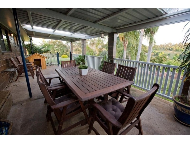 42 Hillview Road, Cedar Pocket QLD 4570