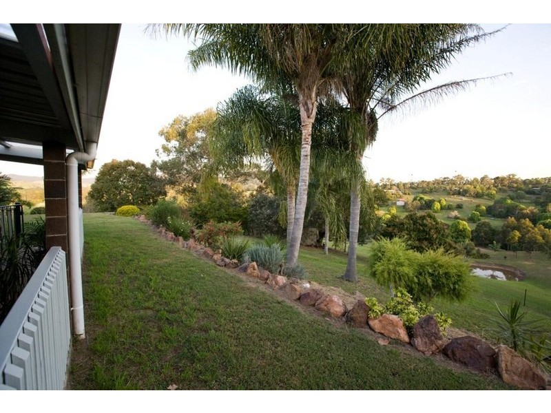 42 Hillview Road, Cedar Pocket QLD 4570