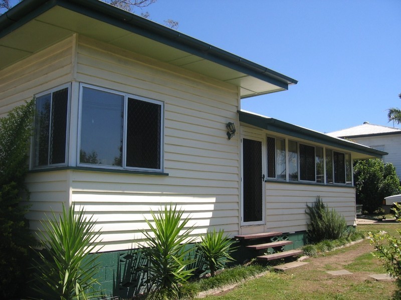 16 Valentine Street, Gympie QLD 4570