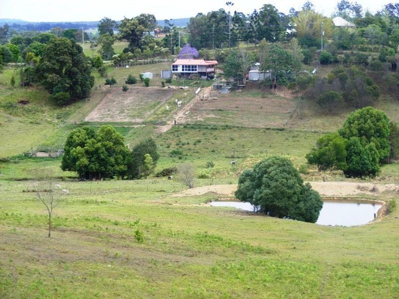 326 Old Goomborian Road, Veteran QLD 4570