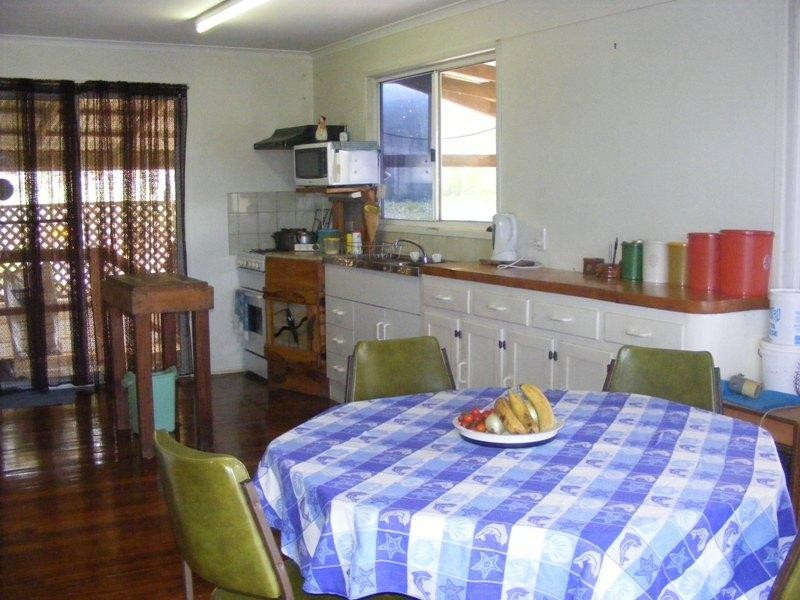 326 Old Goomborian Road, Veteran QLD 4570