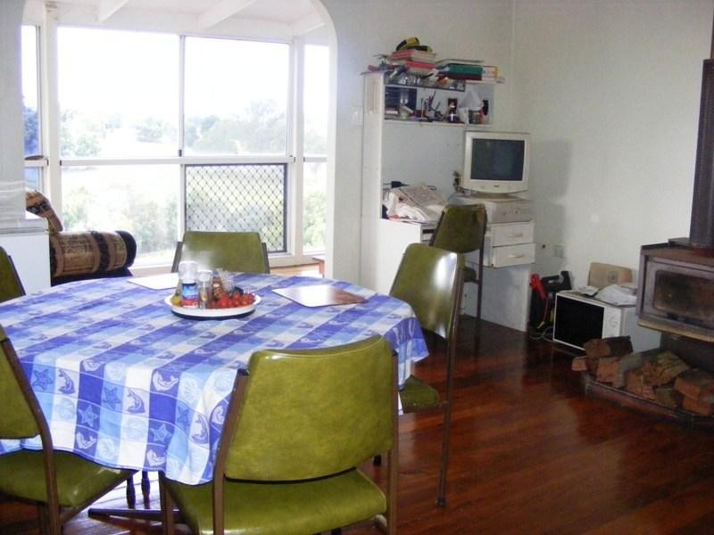 326 Old Goomborian Road, Veteran QLD 4570