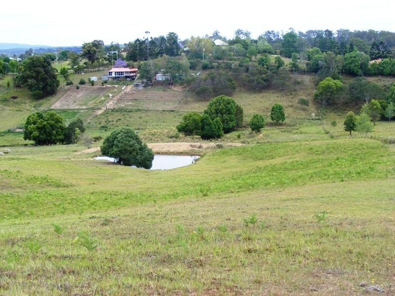 326 Old Goomborian Road, Veteran QLD 4570