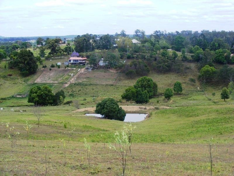 326 Old Goomborian Road, Veteran QLD 4570