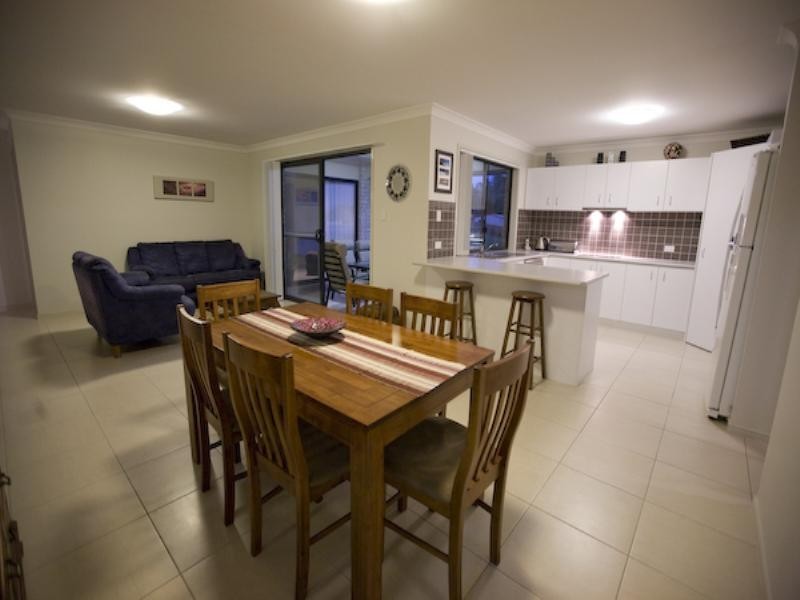 12 Moreton Court, Southside QLD 4570