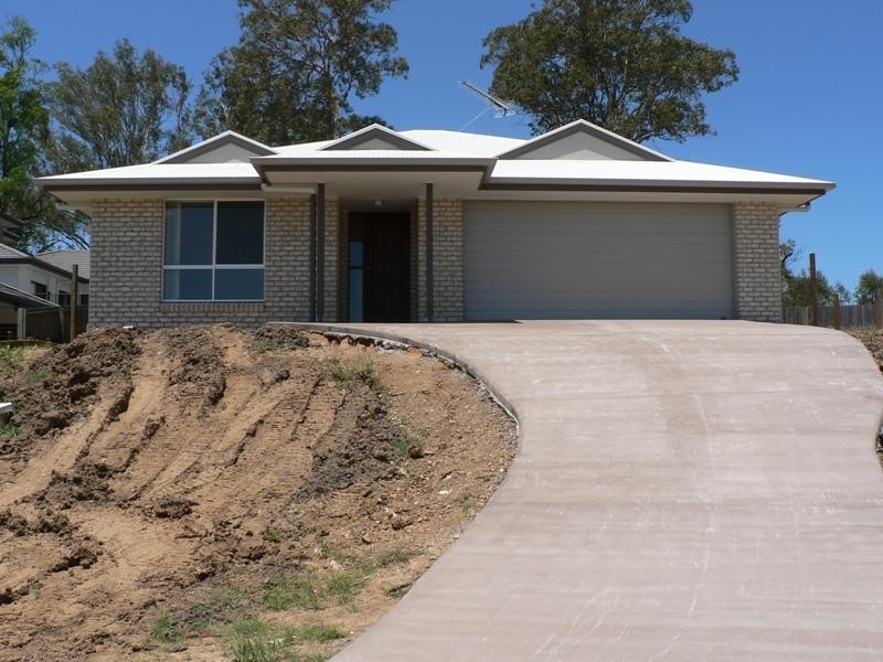 43 Hilltop Avenue, Gympie QLD 4570