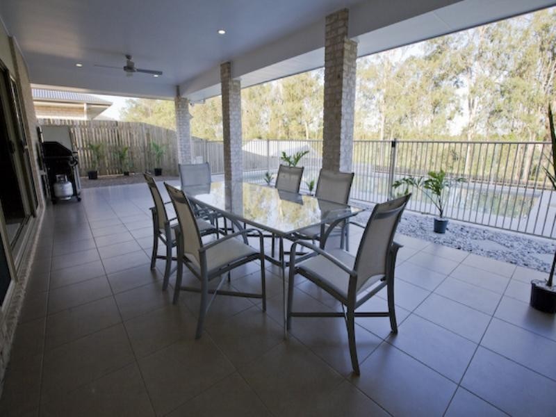 24 Bushland Drive, Southside QLD 4570