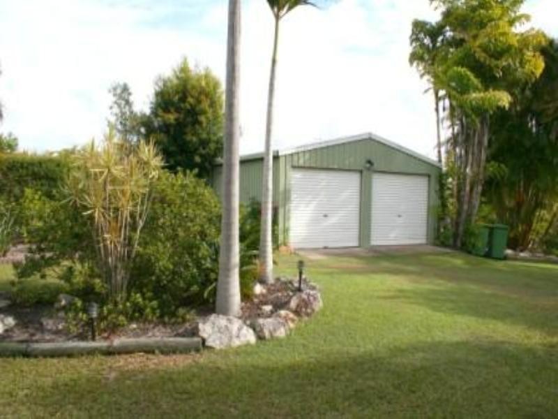 60 Bayside Road, Cooloola Cove QLD 4580