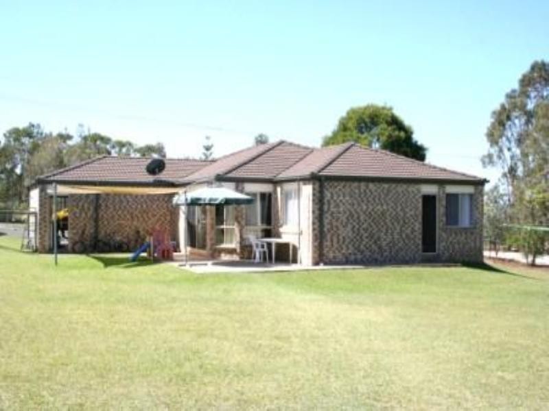 96 Bayside Road, Cooloola Cove QLD 4580