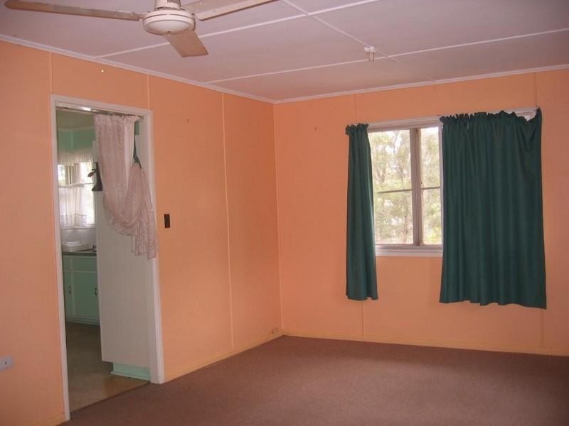 4 Sykes Road, Glenwood QLD 4570